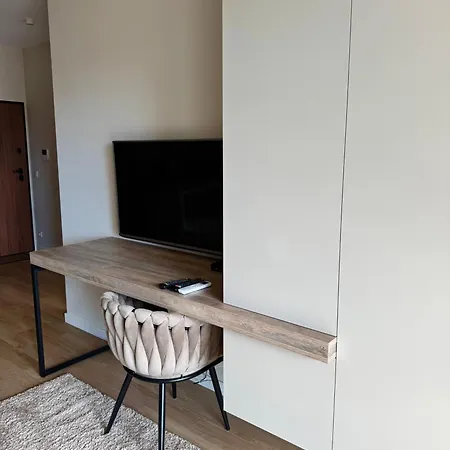 Apartment V1 Mm Komfortowe Naprzeciwko Centrum Handlowego Westfield Mokotow, Blisko Lotniska Chopina