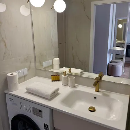 V1 Mm Komfortowe Naprzeciwko Centrum Handlowego Westfield Mokotow, Blisko Lotniska Chopina Apartment Warsaw